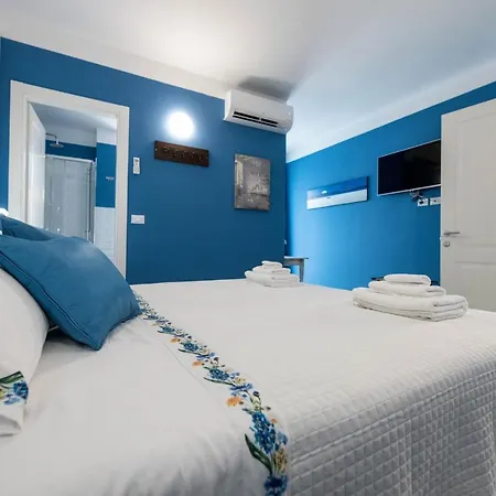 - Il Cedro Reale 3* Venaria Reale