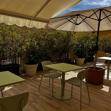 - Il Cedro Reale Bed & Breakfast *
